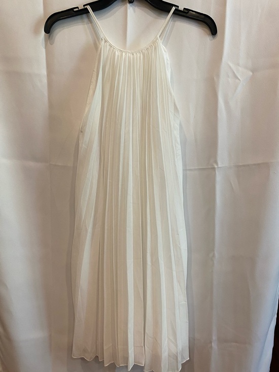 Dresses & Skirts - Pleated White Halter Dress
